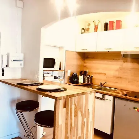 Apartamento Le Corridon Hyper Centre Nimes Exterior foto
